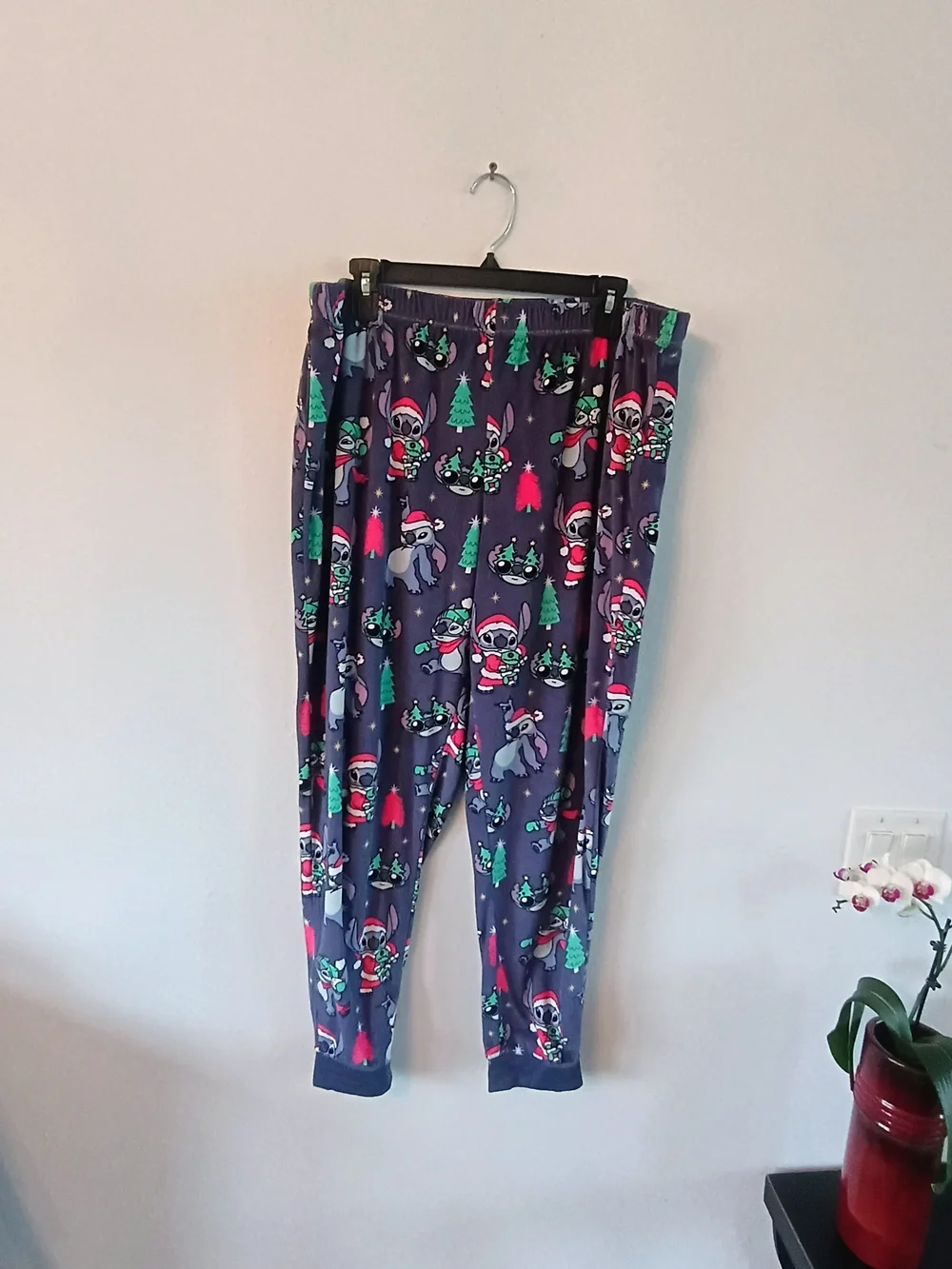 Disney Stitch Christmas Pajama Set XL 16-18 Holiday Lounge Sleepwear Cozy Eomen - Picture 9 of 11
